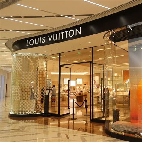 louis vuitton english site|louis vuitton factory outlet uk.